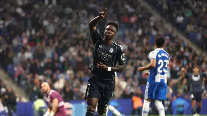 Şampiyonluk düğümü haftaya kaldı: Vinicius Jr. dev kapışmayı erteledi