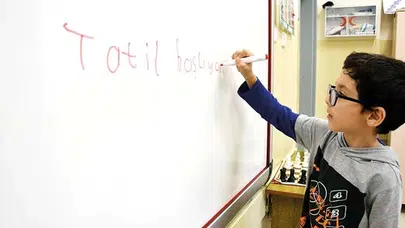Eğitim sisteminde köklü değişiklik sinyali: Ara tatiller tarih mi oluyor?