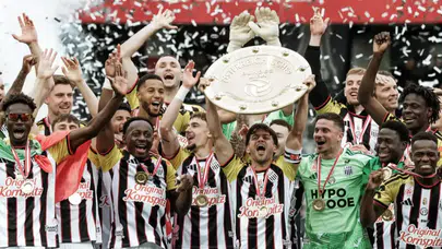 Tarihi hasret dindi: LASK Linz Avusturya'da zirvenin yeni sahibi oldu