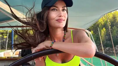 Yaz güneşini erken karşıladı: Fahriye Evcen'den sezonun ilk plaj karesi geldi