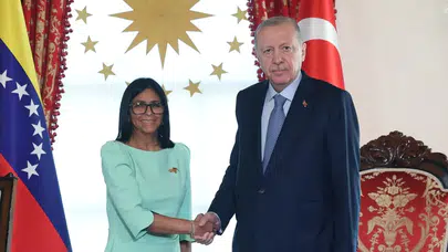 Cumhurbaşkanı Erdoğan İstanbulda Venezuela heyetini ağırladı