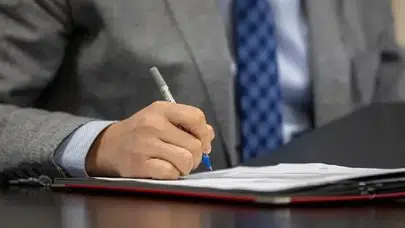 Kamu çalışanlarına mesai dışı eğitim için yeni haklar tanındı