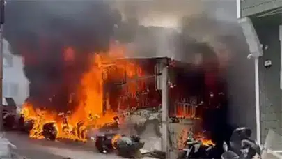 Fatih'te motosiklet atölyesinde korkutan yangın