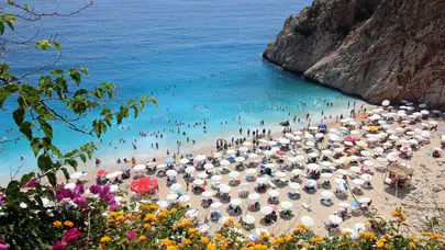 Antalya kıyılarında yeni dönem sigarasız plaj uygulaması