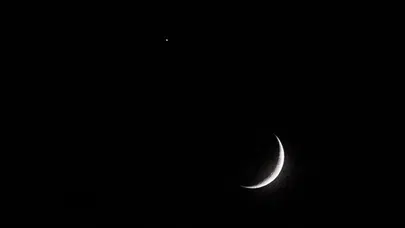 Göklerdeki Astronomik Hizalanma Hayranlık Uyandırdı
