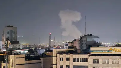 Hürmüz Boğazı çevresinde hareketli saatler yaşanıyor
