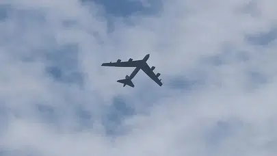 California semalarında B-52 faciası sekiz can kaybı ihtimali