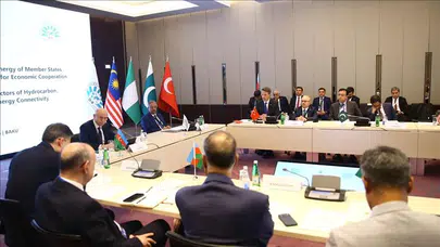 Enerji diplomasisinde kritik zirve: D8 ülkeleri Bakü’de ortak gelecek için buluştu