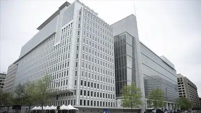 Küresel ekonomide durgunluk riski ve büyüme tahminleri düştü