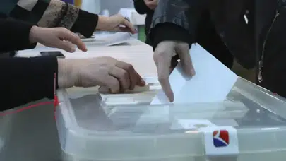 Ermenistan sandık başında kritik tercih dönemeci