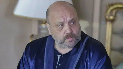Ahmet Mümtaz Taylan Bodrum tatilinde objektiflere yansıdı