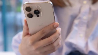 Apple, Yapay Zeka Araçlarını Nihayet Kullanıma Sundu: iOS 18.1 ile Neler Değişti?