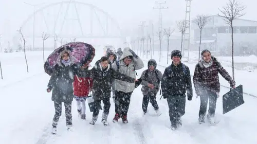 Van'da 30 Aralık'ta okullar tatil mi? Van Valiliğinden açıklama