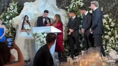 Eski Fenerbahçeli dünyaevine girdi! Üç G.Saraylı yıldız nikah şahidi oldu