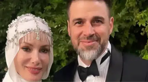 Gamze Özçelik'in Eşi Reshad Strik: Kimdir, Nerelidir ve Yaşı Kaç?