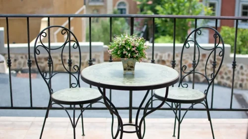 Balkon ve Pencerelerde Pas Sorunu Bitti! İşte Evdeki Doğal Çözüm