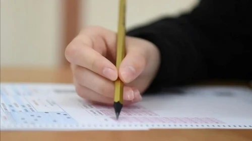 Sıralama Stresi Zirvede! 2025 LGS Sonuçları Saat 10.00’da Açıklanıyor. e-Okul çöker mi? Öğrenciler tetikte