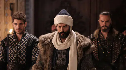 Kuruluş Osman’da Kriz: Burak Özçivit Gitti, Yerine Mert Yazıcıoğlu mu Geliyor?