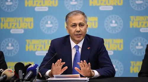 Bakan Yerlikaya: 450 bini aşkın Suriyeli Esad sonrası ülkesine döndü