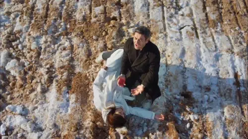 Uzak Şehir 45. Bölüm 2. Fragman Yayınlandı: Alya Vuruldu! Cihan Öğrenirse Her Şey Bitecek