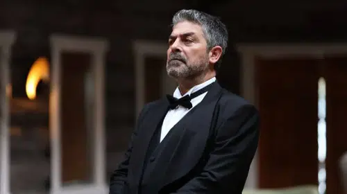 A.B.İ. Dizisinde Sinan Karakterini Canlandıran Sinan Tuzcu Kimdir?