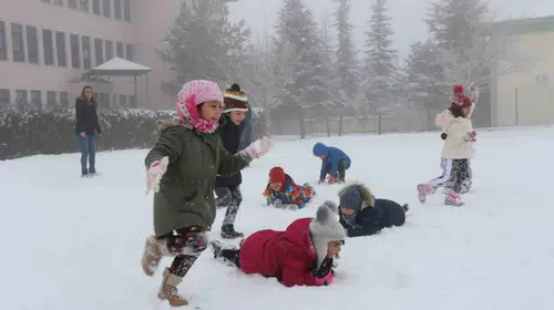 Şanlıurfa'da 7 Ocak 2026'da Okullar Açık mı? Valilikten Son Dakika Açıklaması!