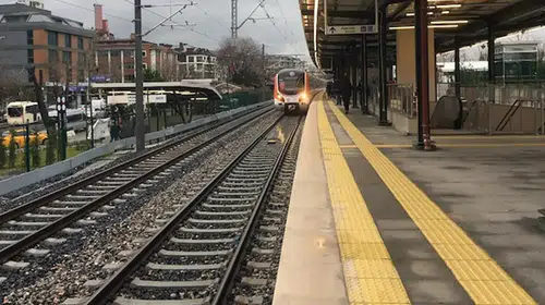 Ada Ekspresi Seferleri İptal mi? Gebze Tren İstasyonu'nda Geçmiş Olaylar ve Gecikme Nedeni Nedir?