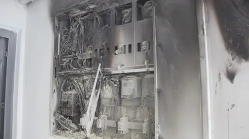 Genç'te Elektrik Panosu Alev Alev Yandı!