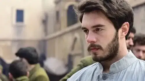 İsmail Ege Şaşmaz Kimdir? Kaç Yaşında, Aslen Nereli, Oyunculuğa Nasıl Başladı,Hangi Dizilerde Oynadı?