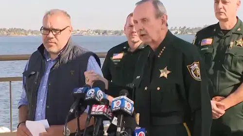 Trump'ın Konutuna Girmeye Çalışan Şahıs Silahla Vurularak Hayatını Kaybetti