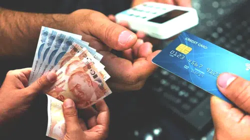 BDDK'dan Kredi Kartı Sınırlamalarında Önemli Değişiklik! Hangi Müşterilerin Limitleri Etkilenecek?