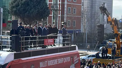 Özel’den Hürriyet vurgusu! Bakın ne dedi?