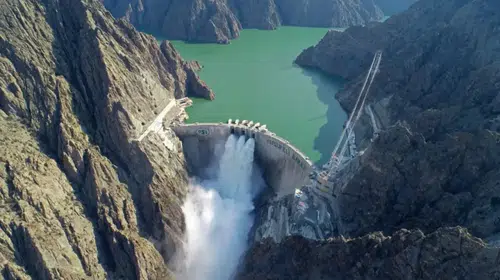 “Çoruh’un Mavi Gerdanlıkları Ülkemizi Aydınlatıyor”