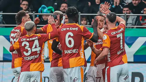Galatasaray, Süper Lig'de 9 Maçta Gole Geçit Vermedi: Aslan Savunmada Zirve Yaptı!