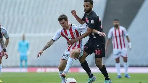 Karagümrük - Samsunspor Maçının Ertelenmesi Hakkında Gelişmeler: Yeni Tarih Belli Oldu Mu?