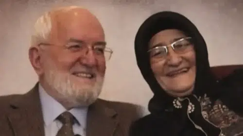 Necmettin Nursaçan Hoca'nın Sağlığı ve Eşi Pakize Nursaçan'ın Durumu Merak Ediliyor