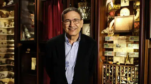 Orhan Pamuk'un Beyoğlu'ndaki Apartmanı Yıkım Aşamasında: Servetiyle Dikkat Çekmeye Devam Ediyor!