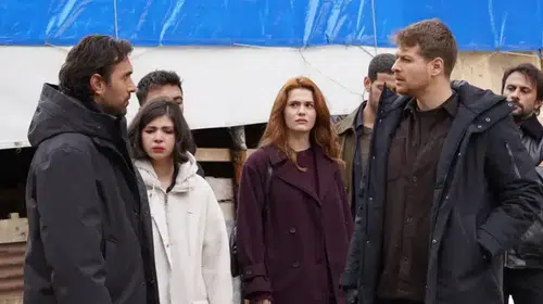 Taşacak Bu Deniz Dizisinin 19. Bölüm Fragmanı Yayınlandı! Eleni Hayat Mücadelesine Devam Ediyor! İzlemek İçin Tıklayın!