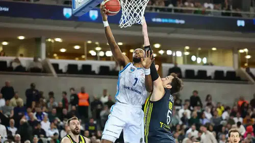 Fenerbahçe Beko ve Türk Telekom Maçında Galip Kim Oldu? Liderin Serisi Devam Edecek Mi?