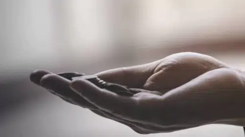 Zekat ve Sadaka Arasındaki Farklar: Nedir ve Sadaka Zekat Yerine Geçer Mi?