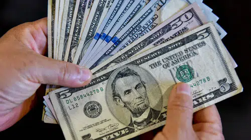 Döviz kurları: Dolar ve Euro bugün ne kadar? Piyasalarda son durum - Kanal 3 Tv