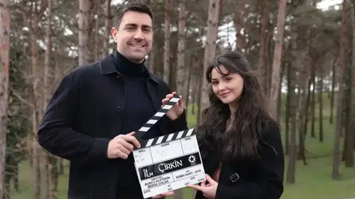 Çağlar Ertuğrul'dan 'yaş farkı' Yorumlarına Sert Cevap!