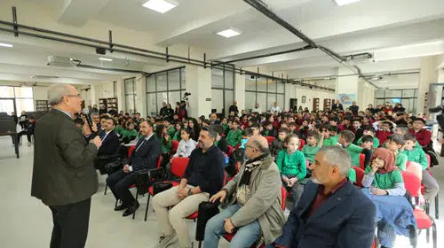 Büyükşehir, Kütüphane Haftası Kapsamında Yazar-Okur Etkinlikleri Düzenliyor!