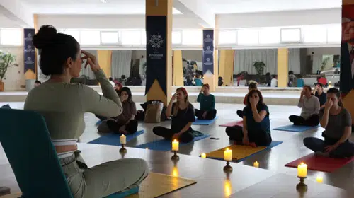 Aydın'da yoga dersleri düzenleniyor