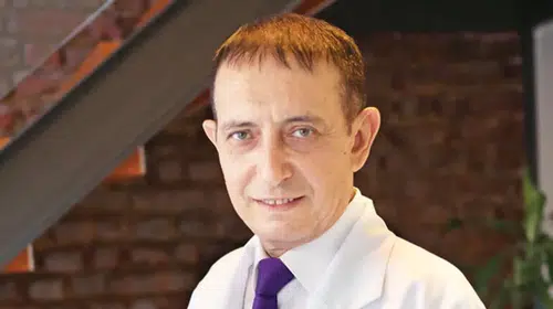 Dr. Murat Topoğlu Kimdir?
