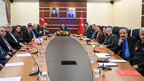 Kadın Hakları İçin Zirve: Vali Aktaş, Şiddete Karşı Mücadele İçin Toplandı