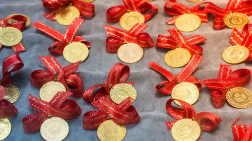 Gram Altın Aldı Başını Gidiyor! 8 Bin TL'yi Aştı