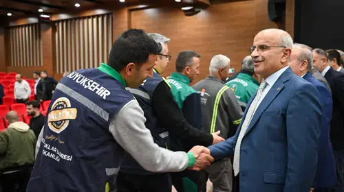 Başkan Er, personelle bayramlaştı