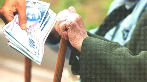 Emekli Maaşlarında Flaş Gelişme! SGK'dan Son Dakika Açıklaması!