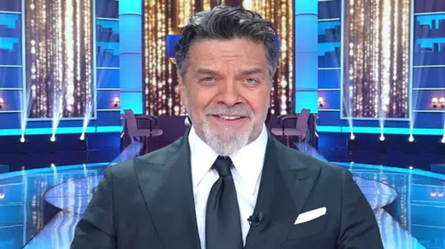 İstanbul Boğazı için kullanılan Antik Yunanca kökenli Bosphorus kelimesi ne anlama gelir?